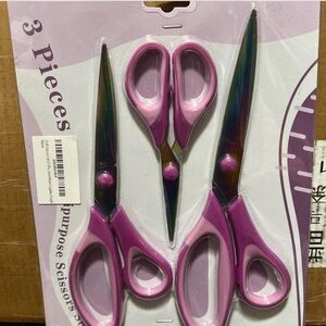 3 pairs of scissors